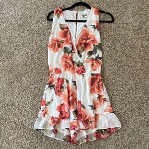 Show Me Your Mumu NWT Riri Romper Romuntic Rose pink & white v neck size medium